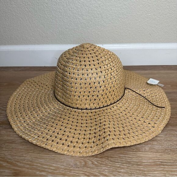 NWT Time and Tru Straw Floppy Packable Beach Hat - Picture 4 of 12